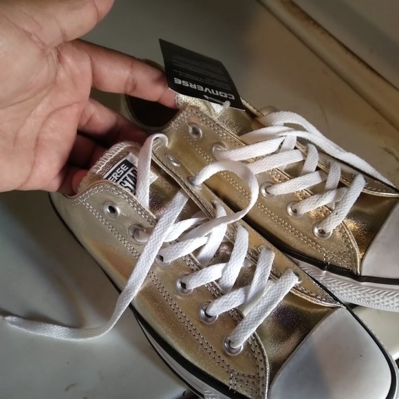 Converse - Picture 3 of 3